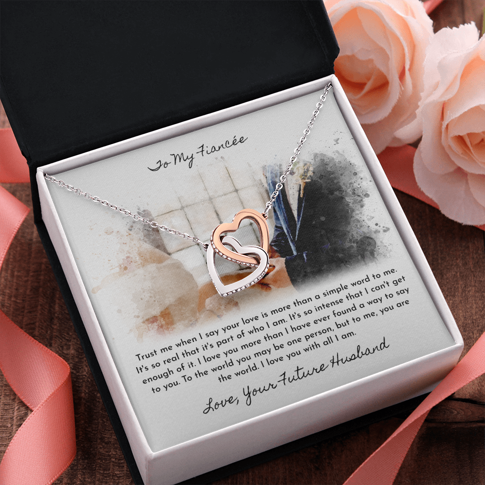 To My Fiancée Interlocking Heart Necklace Set Message Card